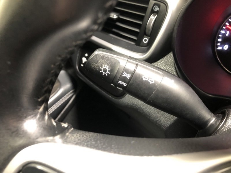 Used 2019 Kia Sorento LX w/ LX Convenience Package image 21