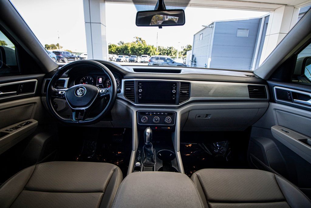 Used 2018 Volkswagen Atlas SE image 30