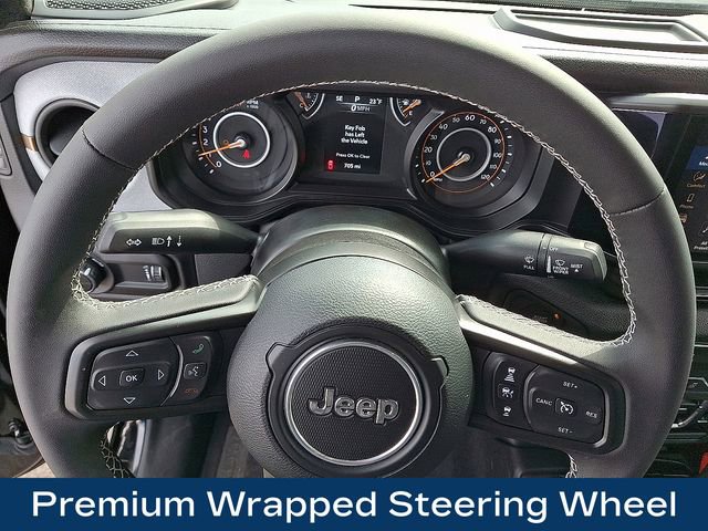 Used 2025 Jeep Gladiator Sport image 4