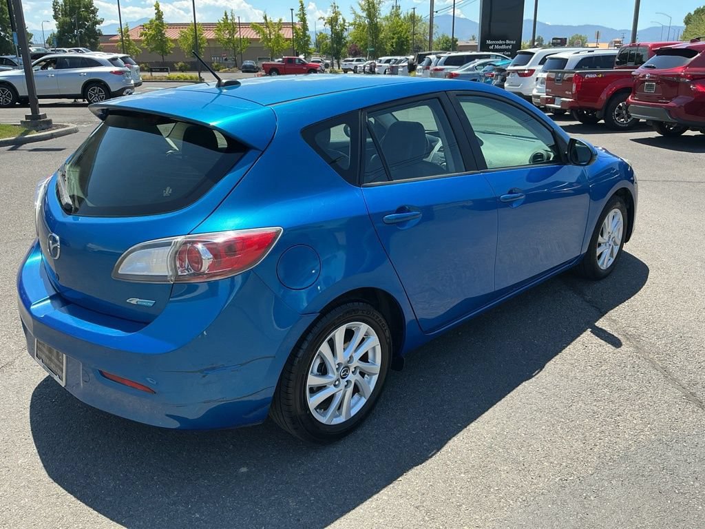 Used 2012 MAZDA MAZDA3 i Grand Touring w/ Tech Pkg FWD image 6