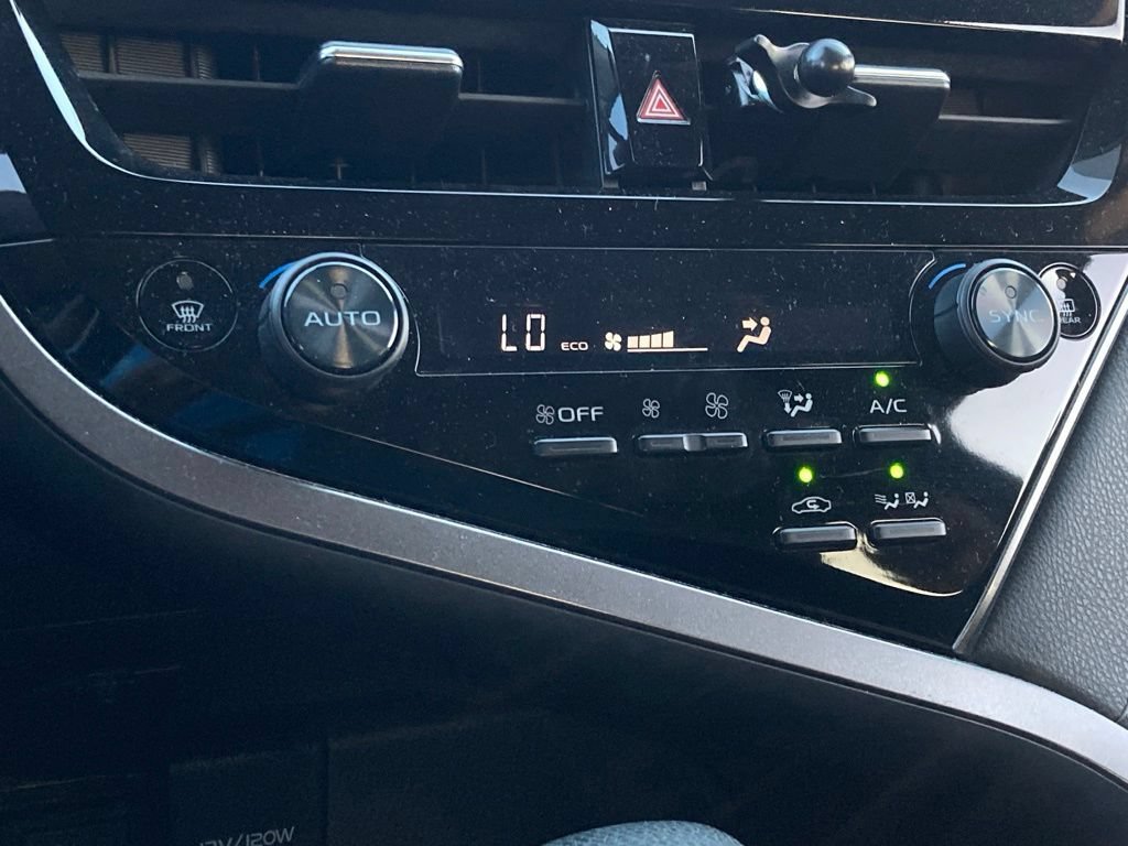 Certified 2022 Toyota Camry LE FWD image 25