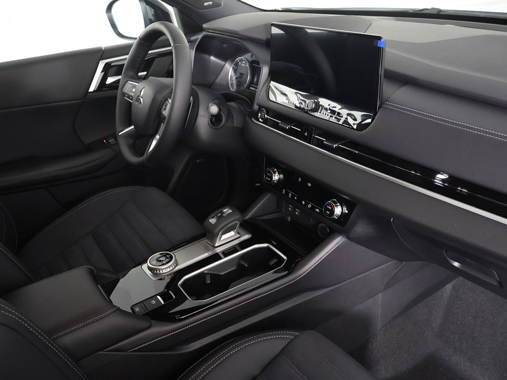 New 2026 Mitsubishi Outlander LE AWD/4WD image 27