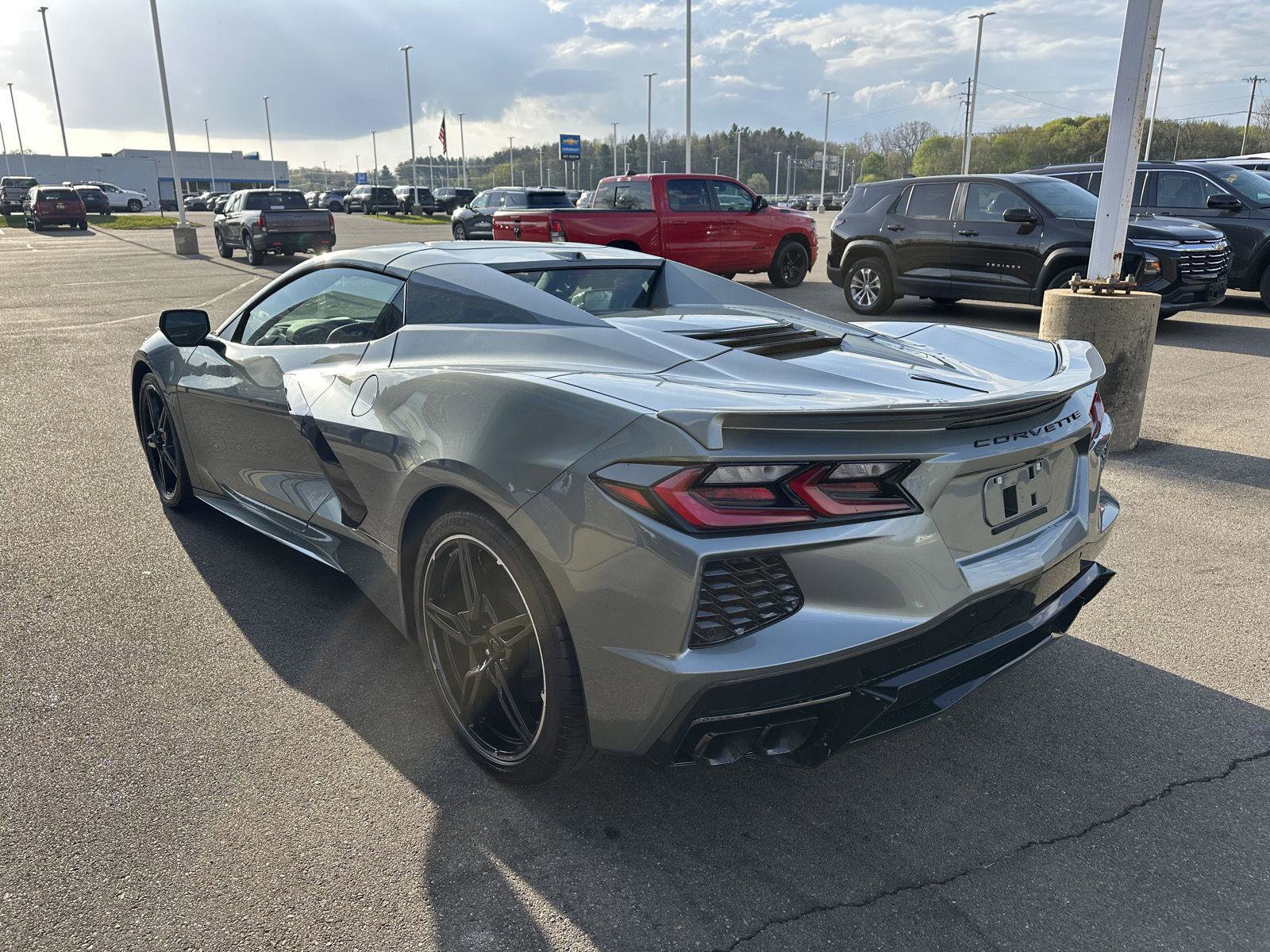 Used 2024 Chevrolet Corvette Stingray Preferred Conv w/ Battery Protection Package RWD image 3