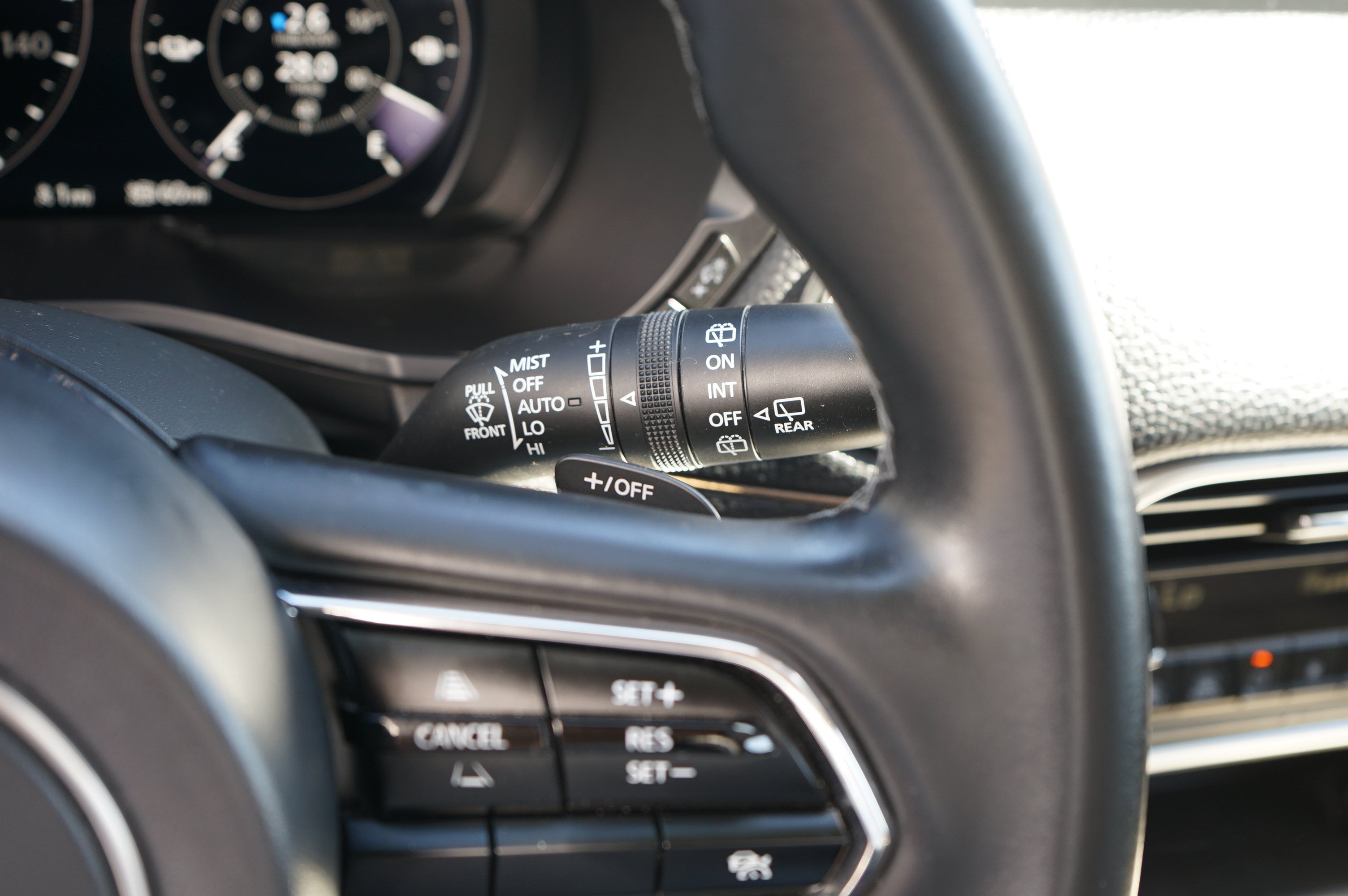 Certified 2024 MAZDA CX-90 Plug-In Hybrid w/ Preferred AWD/4WD image 28