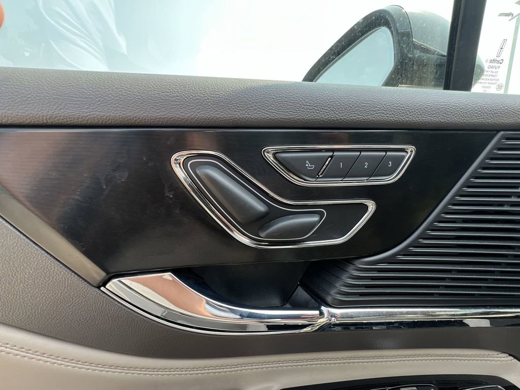 Used 2022 Lincoln Corsair Reserve w/ Elements Package image 20