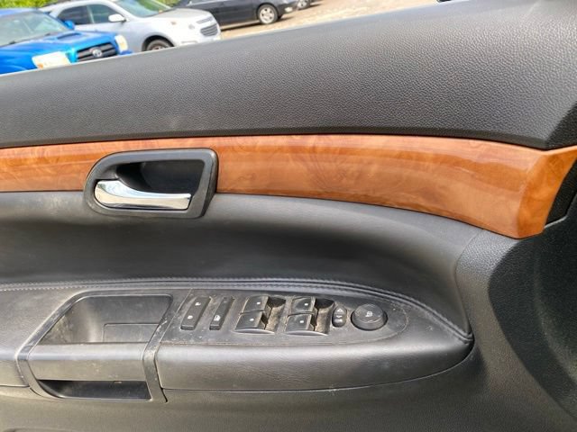 Used 2009 Saturn Outlook XR w/ Convenience Package FWD image 26
