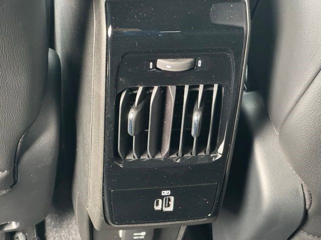 New 2026 Jeep Compass Latitude AWD/4WD image 27