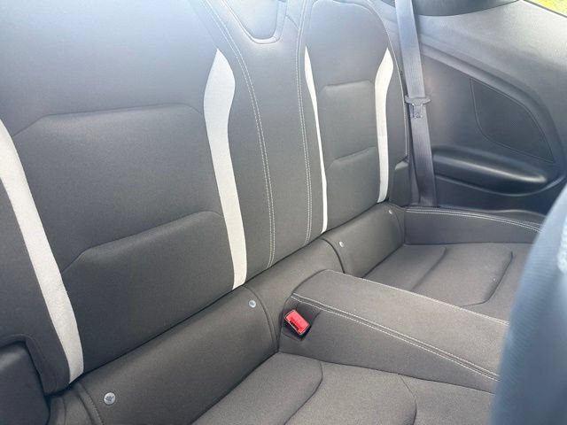 Used 2022 Chevrolet Camaro LT RWD image 17