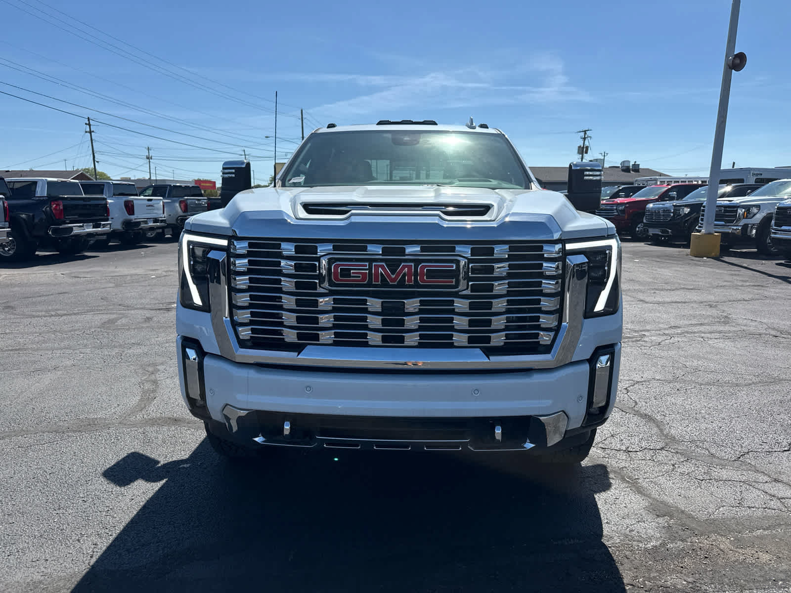 New 2026 GMC Sierra 3500 Denali w/ Denali Reserve Package AWD/4WD image 8