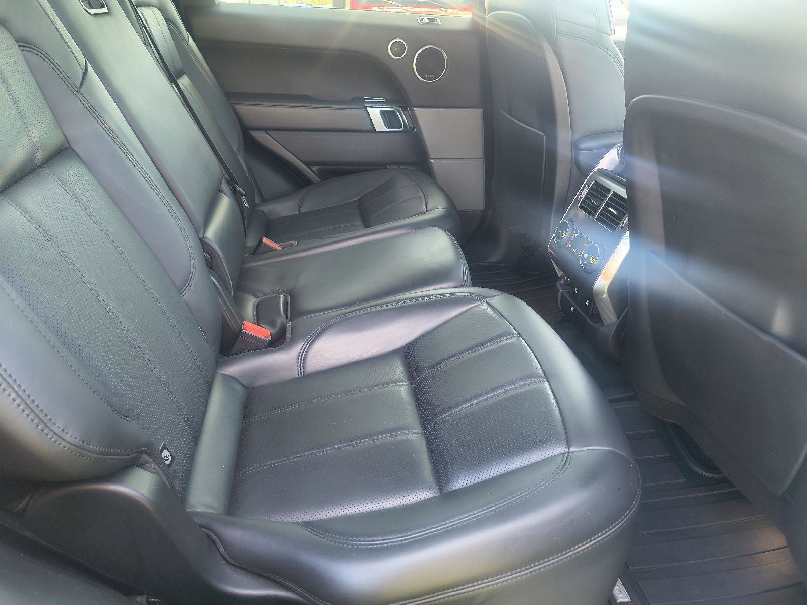 Used 2018 Land Rover Range Rover Sport Supercharged image 30