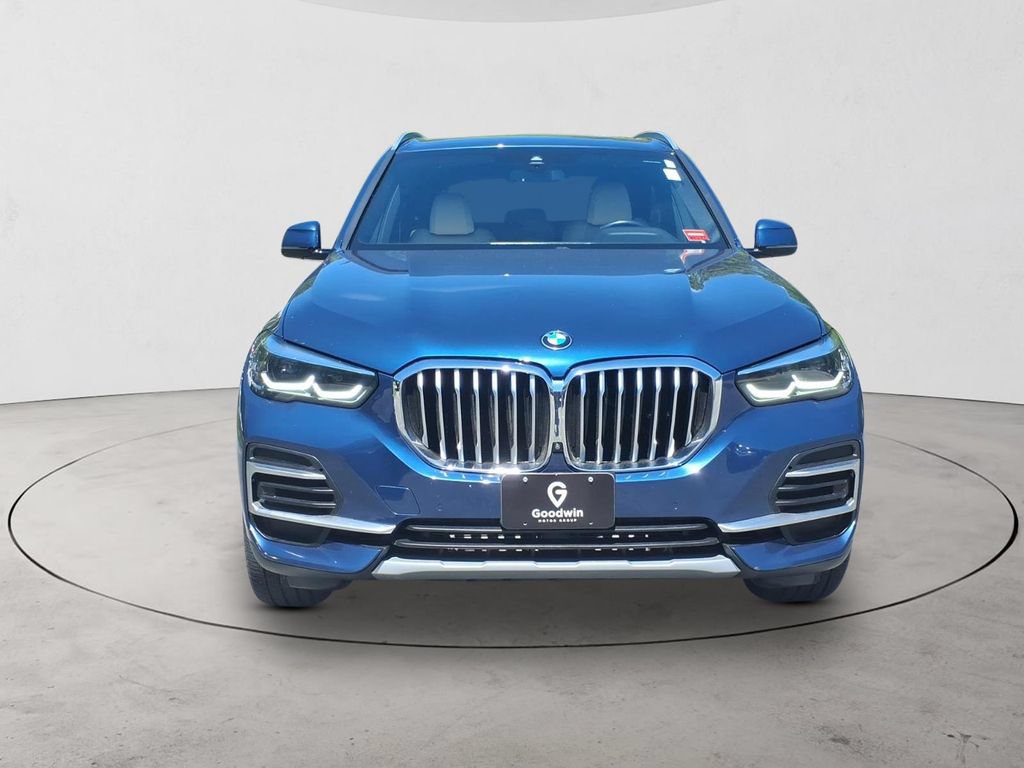 Used 2022 BMW X5 xDrive40i w/ Climate Comfort Package AWD/4WD image 2