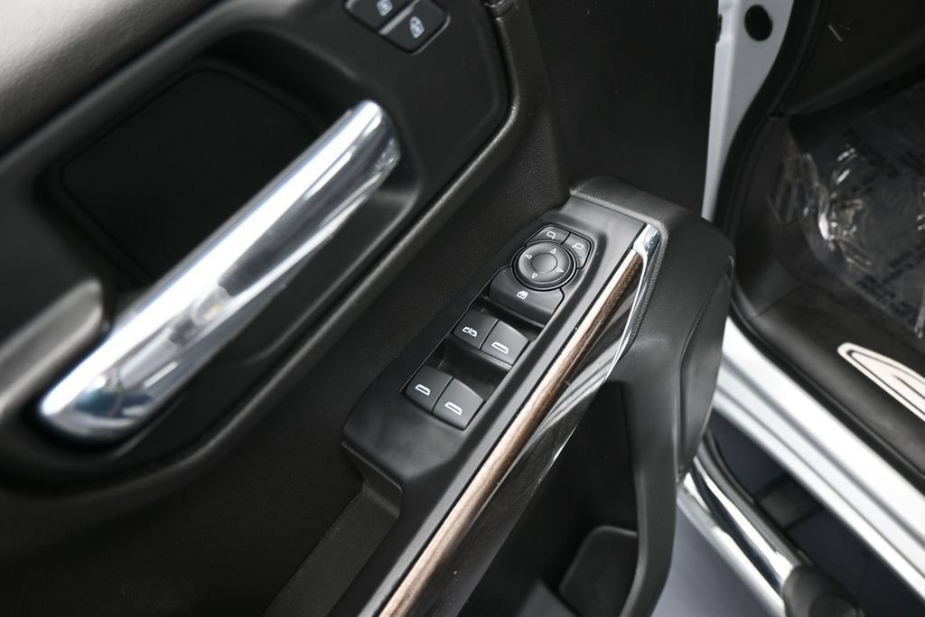 Used 2019 Chevrolet Silverado 1500 LT w/ All-Star Edition RWD image 13