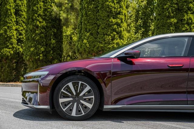 Used 2024 Lucid Air Touring AWD/4WD image 9