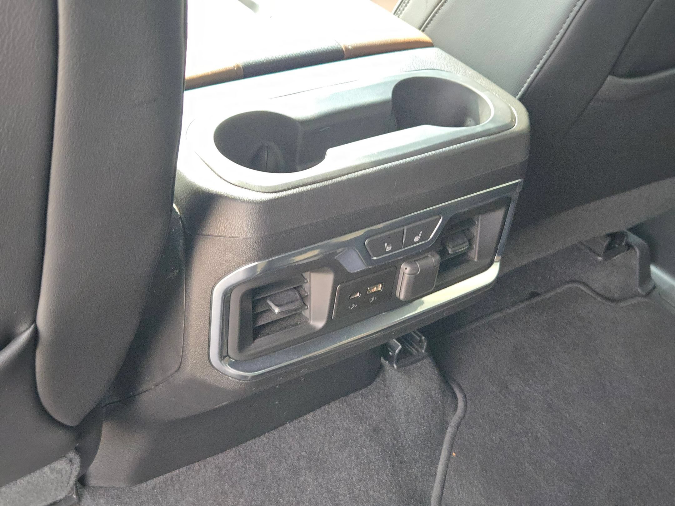 Used 2020 Chevrolet Silverado 2500 High Country w/ Z71 Off-Road Package AWD/4WD image 23