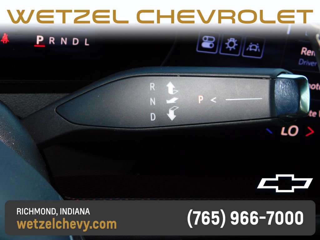 Used 2025 Chevrolet Traverse Z71 w/ Driver Confidence Package AWD/4WD image 40