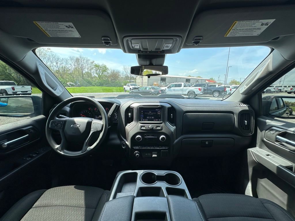 Used 2022 Chevrolet Silverado 1500 Custom Trail Boss AWD/4WD image 6