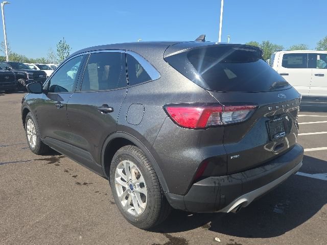 Used 2020 Ford Escape SE FWD image 14