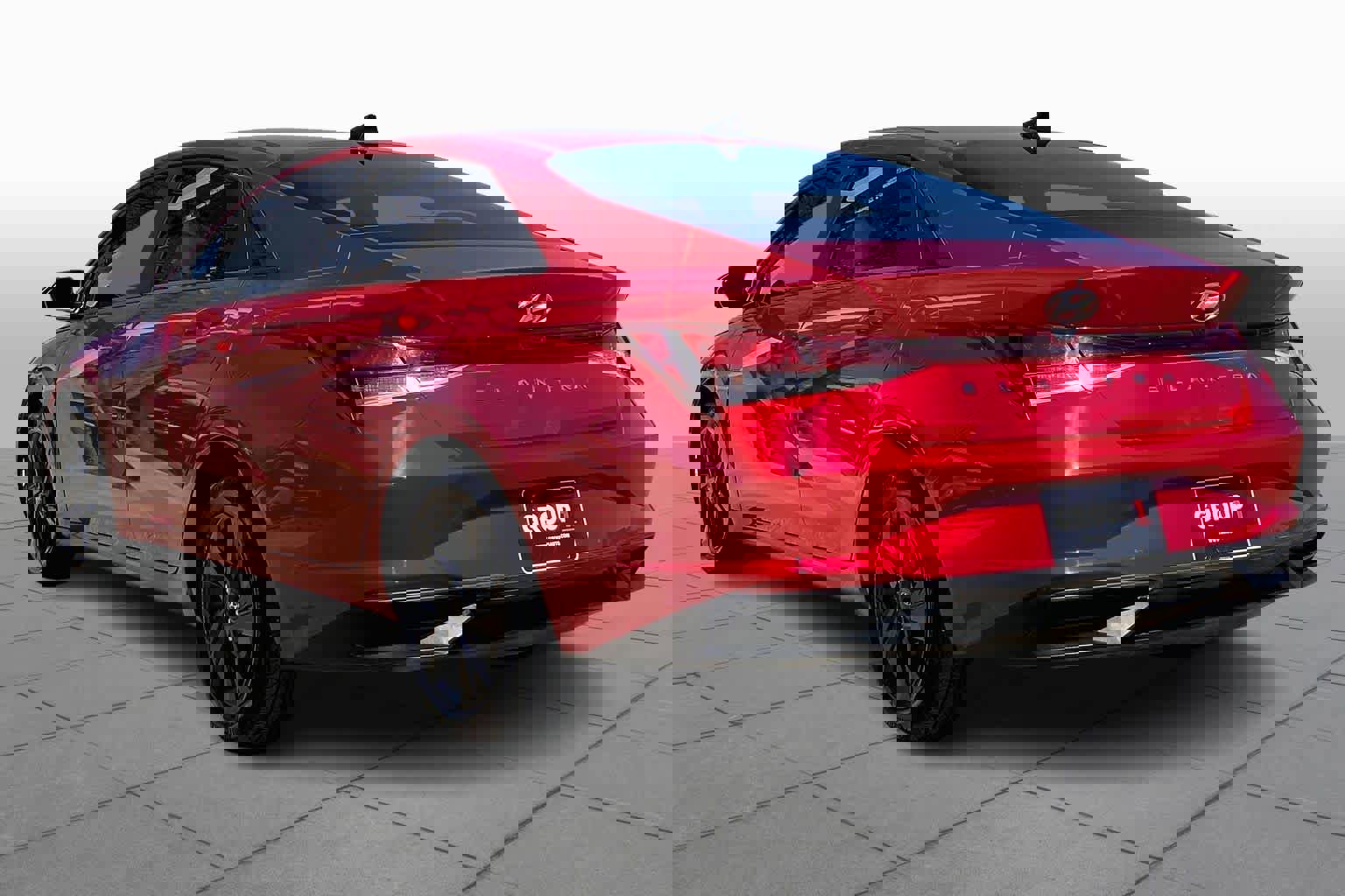 Used 2023 Hyundai Elantra SEL w/ Preferred Accessory Package FWD image 12