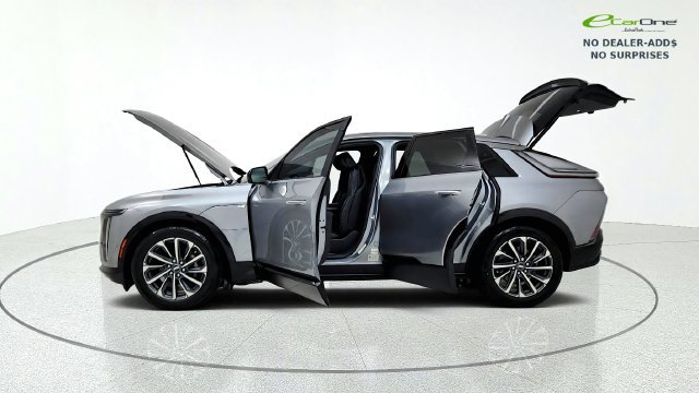 Used 2024 Cadillac Lyriq Sport RWD image 15