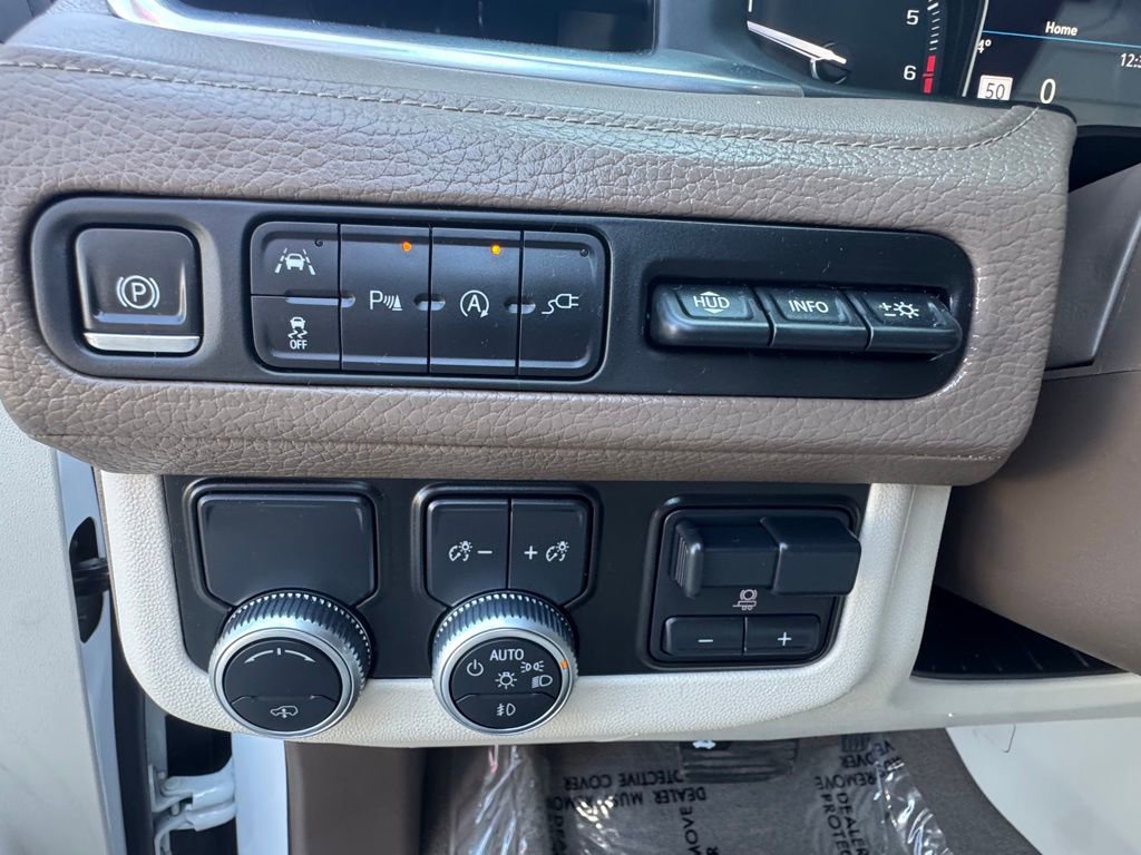 Used 2021 GMC Yukon XL Denali w/ Denali Ultimate Package RWD image 42