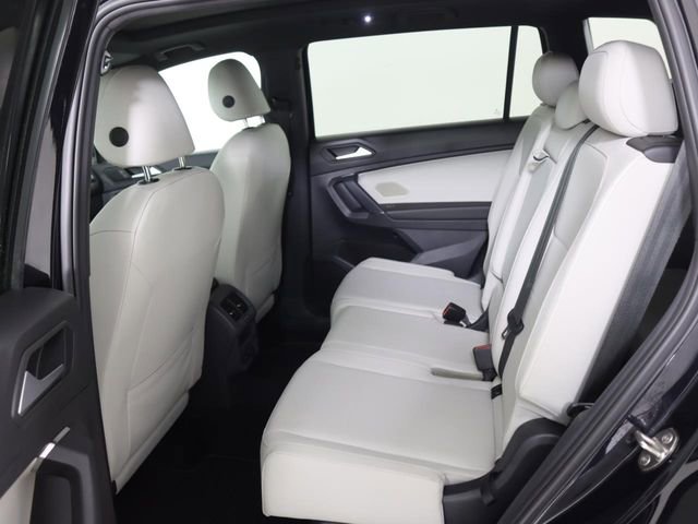 Used 2020 Volkswagen Tiguan SE R-Line image 15