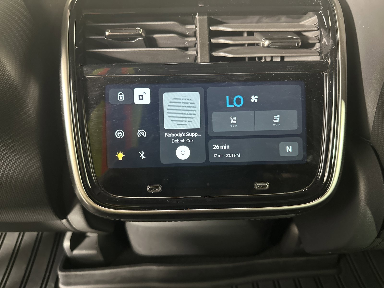 Used 2022 Rivian R1S Launch Edition image 27