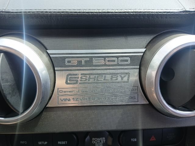 Used 2007 Ford Mustang Shelby GT500 RWD image 25