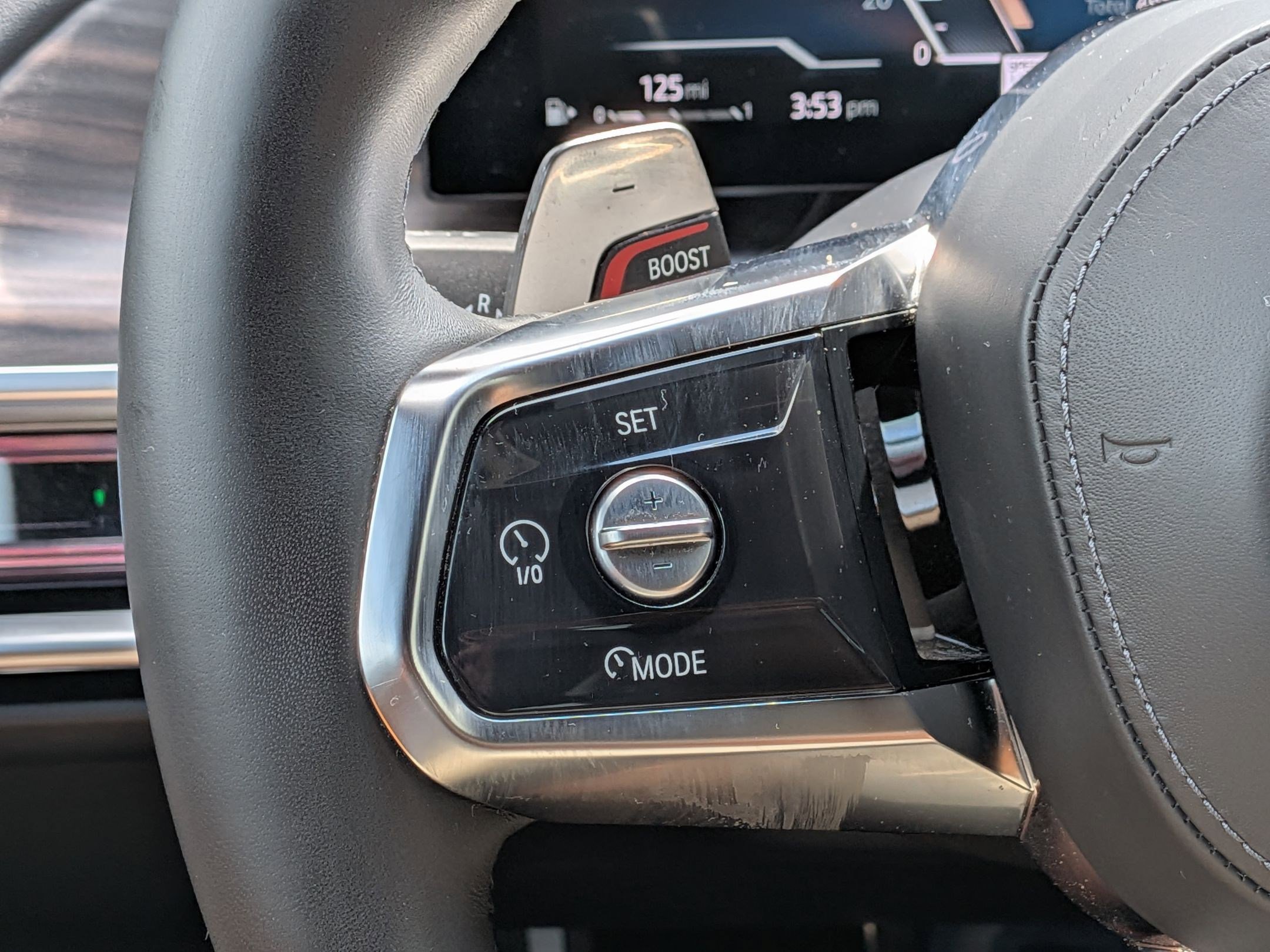 Certified 2023 BMW 740i RWD image 20