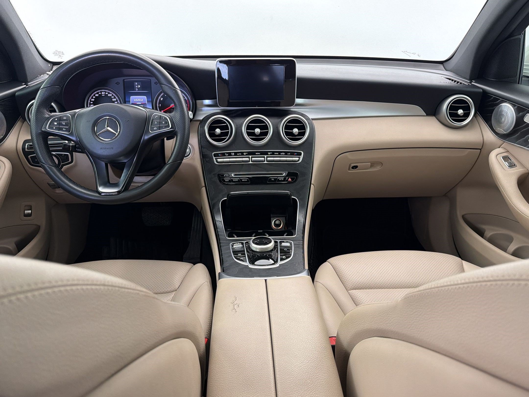 Used 2018 Mercedes-Benz GLC 300 4MATIC Coupe image 13