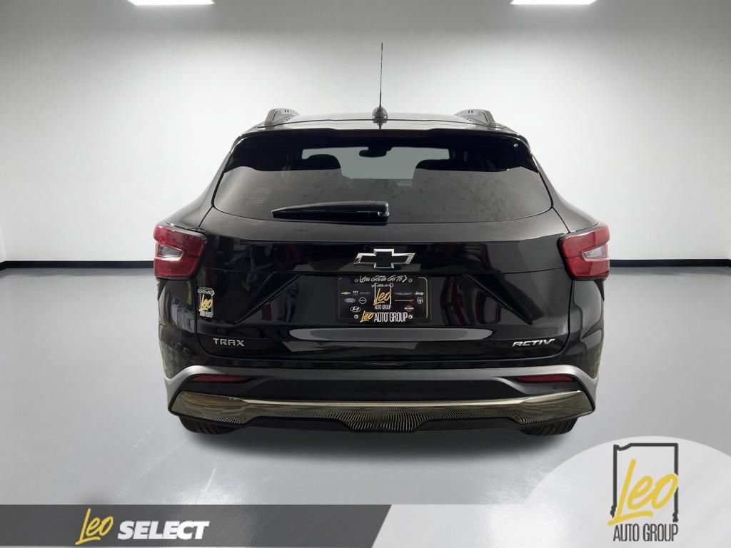 Used 2026 Chevrolet Trax ACTIV w/ Driver Confidence Package FWD image 6
