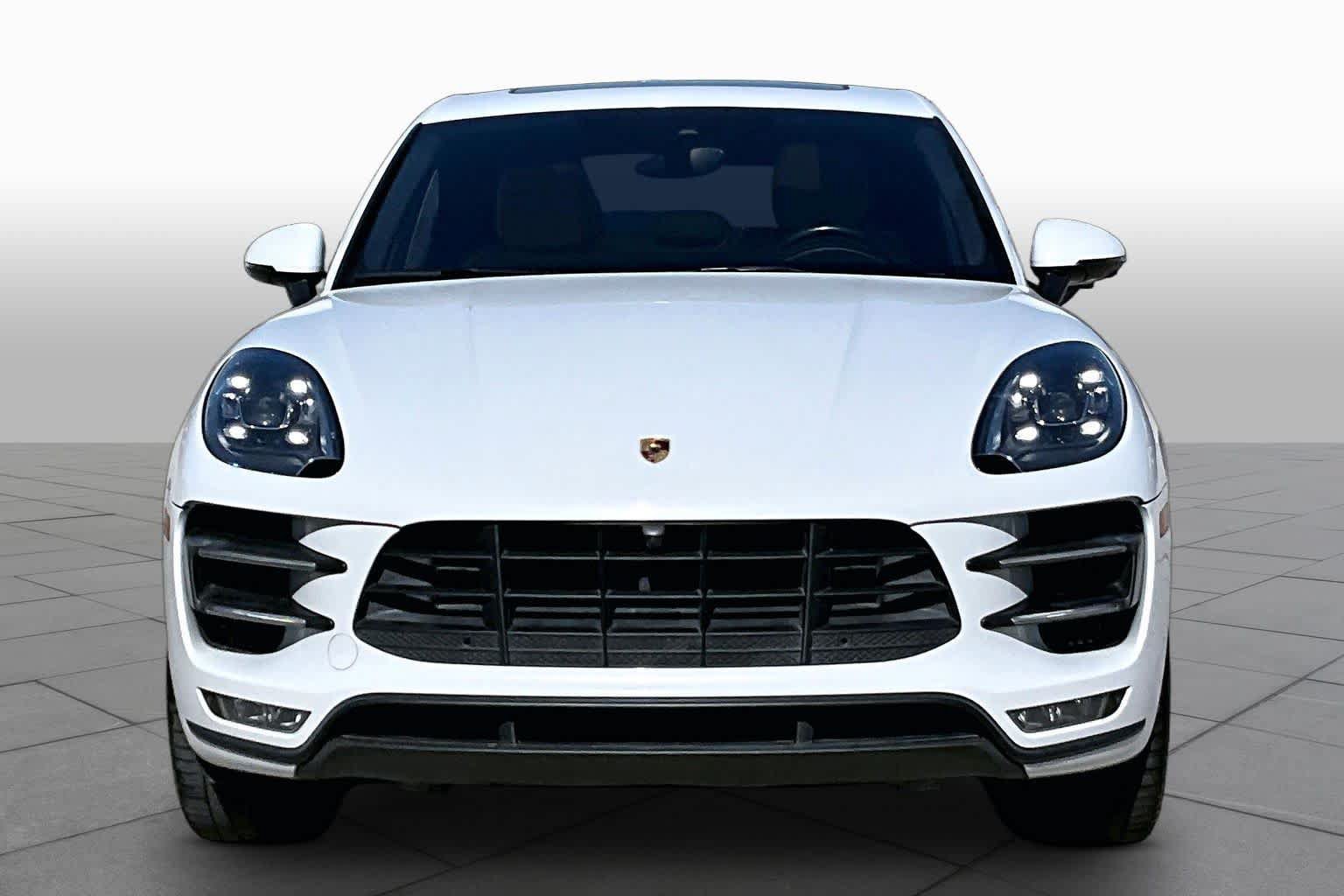 Used 2017 Porsche Macan Turbo AWD/4WD image 3