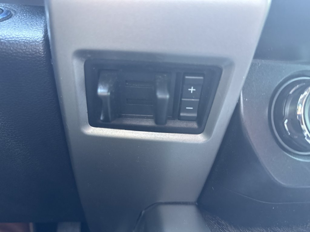 Used 2019 Ford F250 Lariat w/ Lariat Ultimate Package AWD/4WD image 28