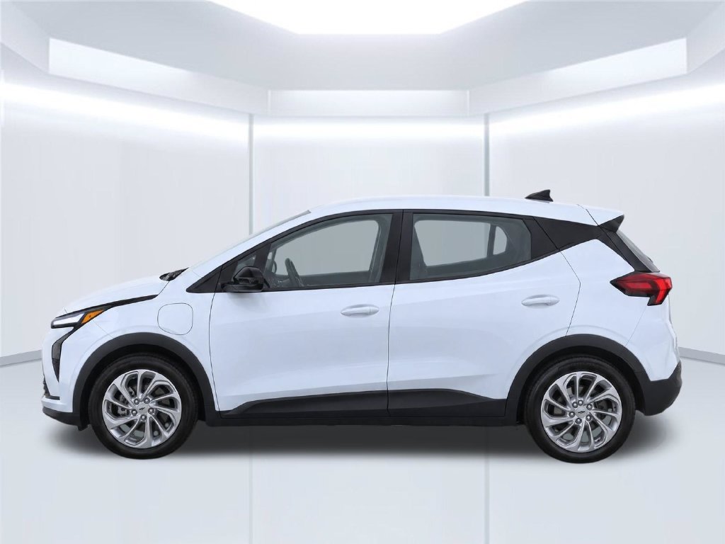 New 2027 Chevrolet Bolt LT w/ Comfort Package FWD image 9
