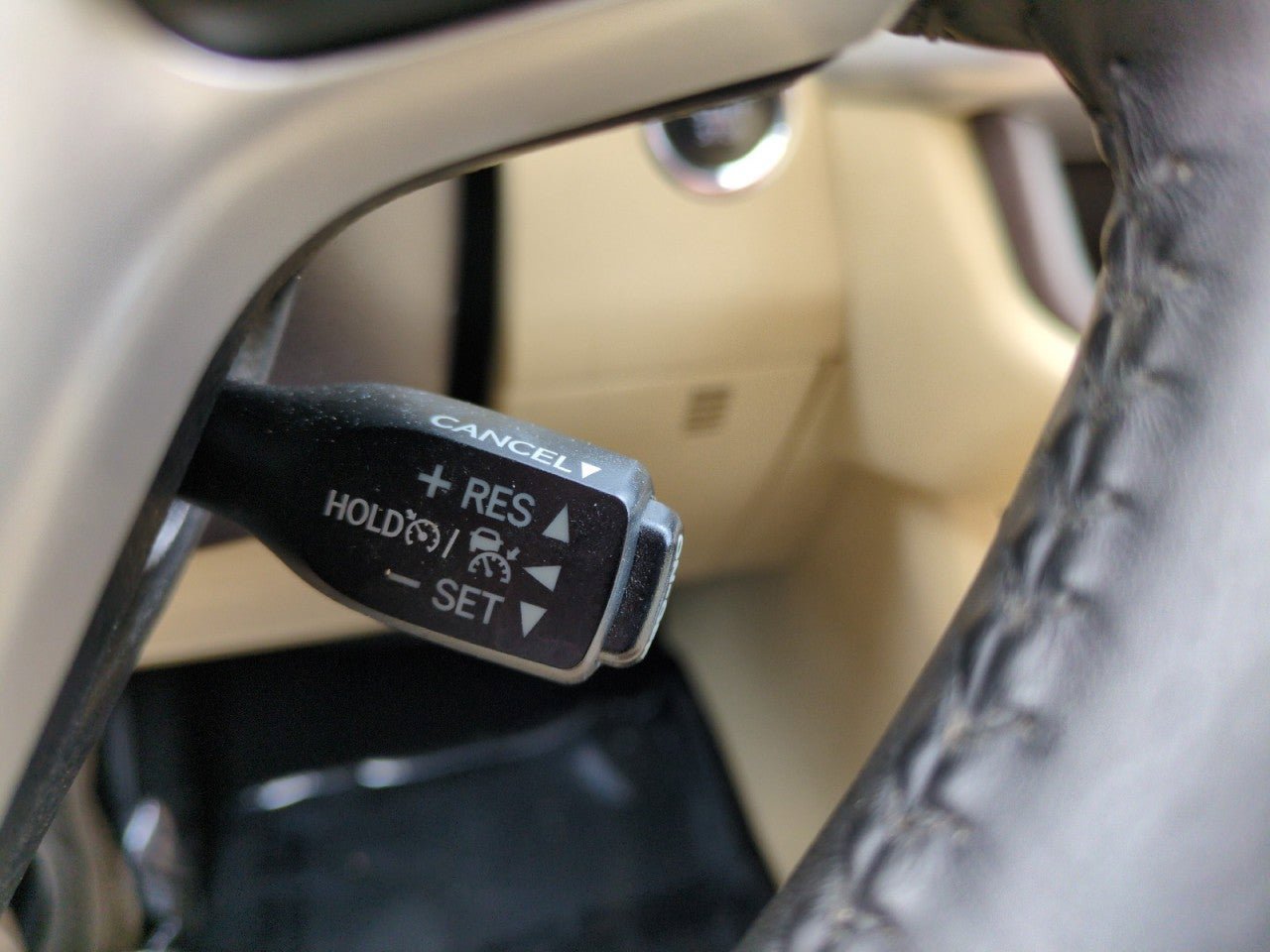 Used 2019 Toyota Highlander XLE FWD image 20