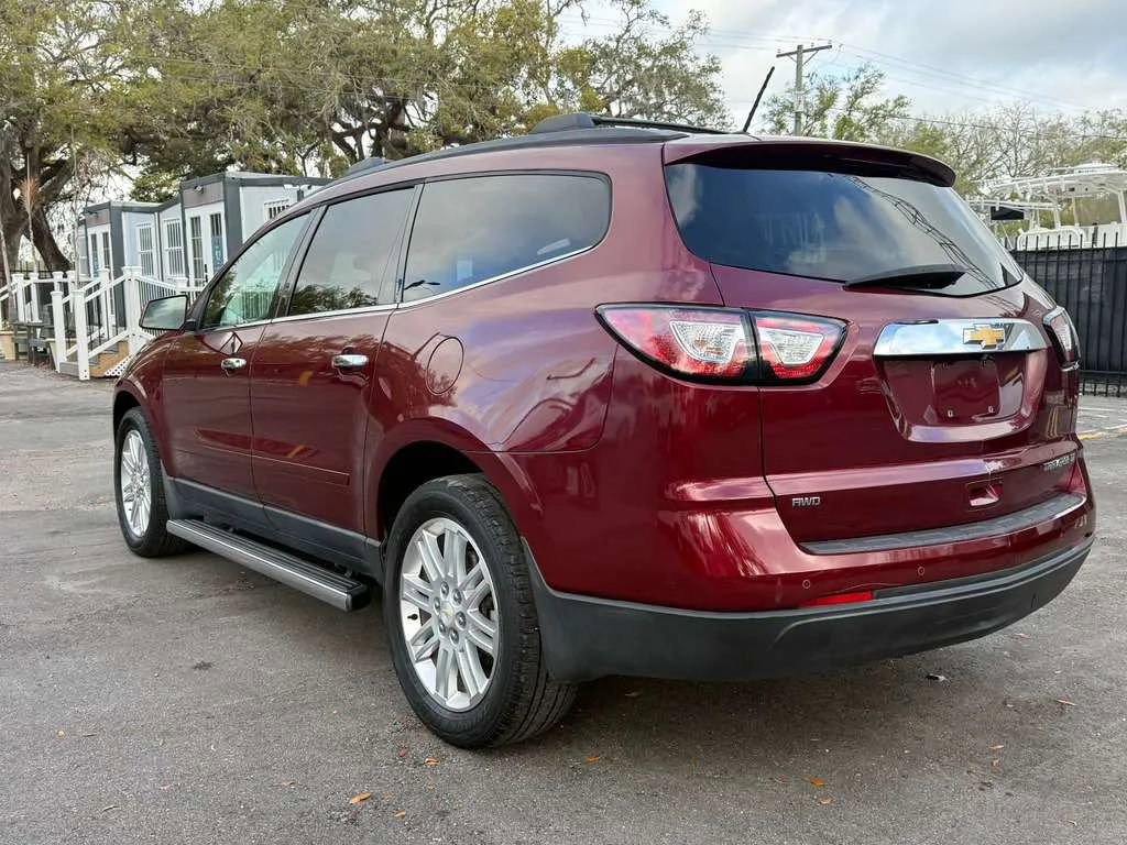 Used 2015 Chevrolet Traverse LT w/ Style and Technology Package AWD/4WD image 4