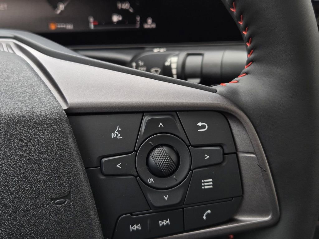 New 2026 Nissan Sentra SR w/ SR Premium Package FWD image 27