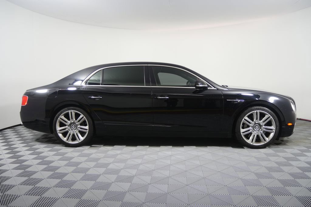 Used 2016 Bentley Flying Spur W12 image 2