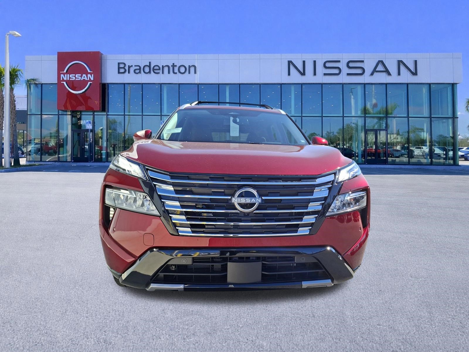 New 2026 Nissan Rogue Platinum image 2