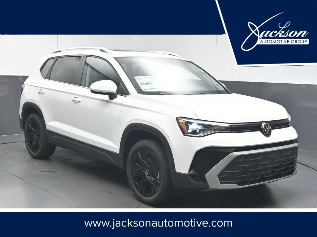 New 2026 Volkswagen Taos SE FWD image 1