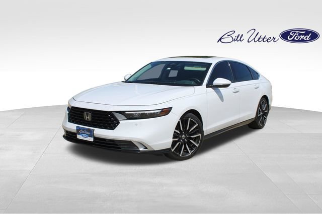 Used 2024 Honda Accord Touring image 1
