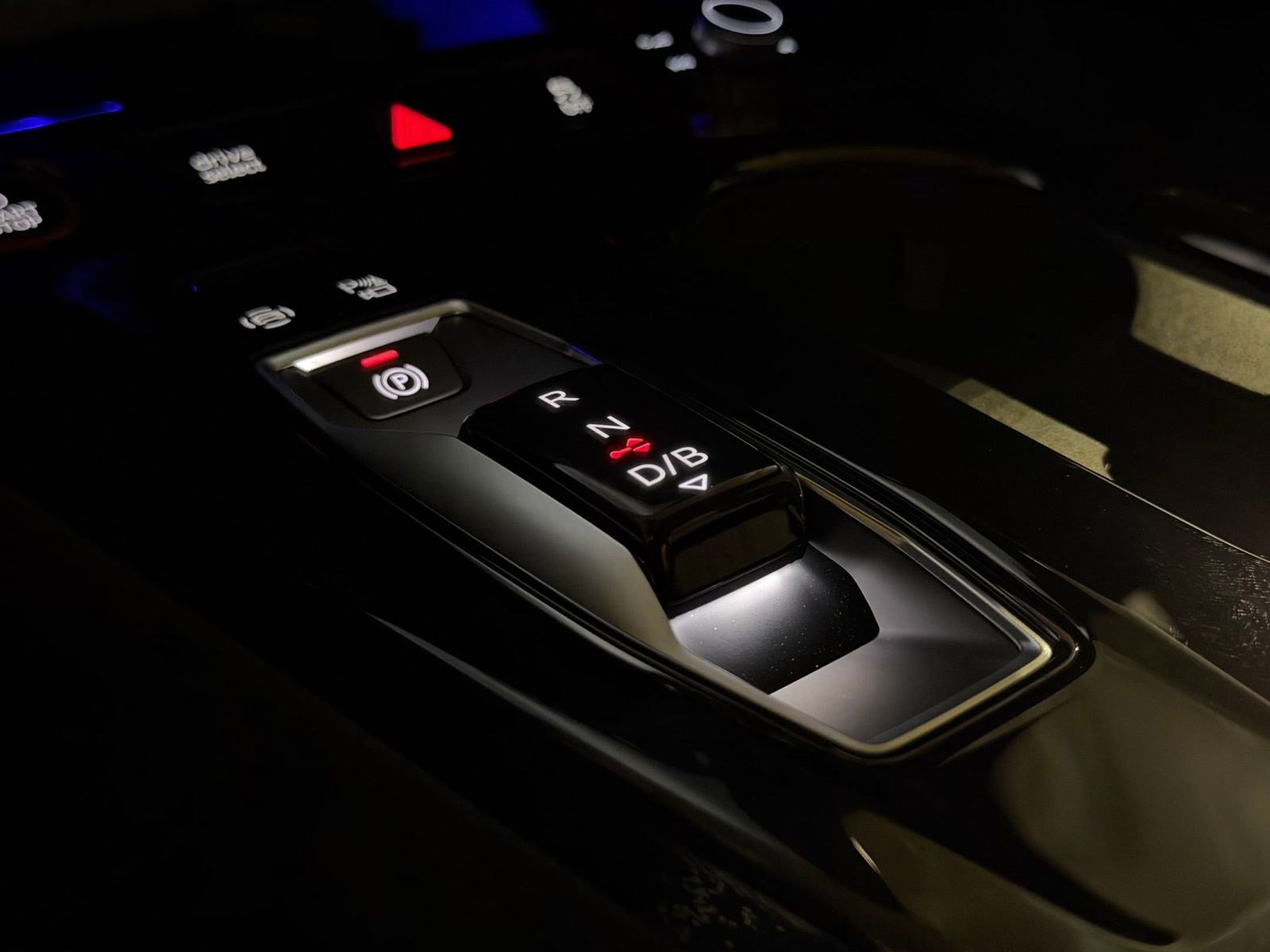 New 2027 Audi SQ6 e-tron Prestige AWD/4WD image 20