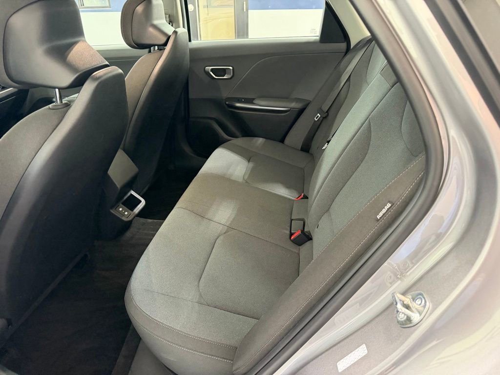 Used 2025 Kia K4 FWD image 31