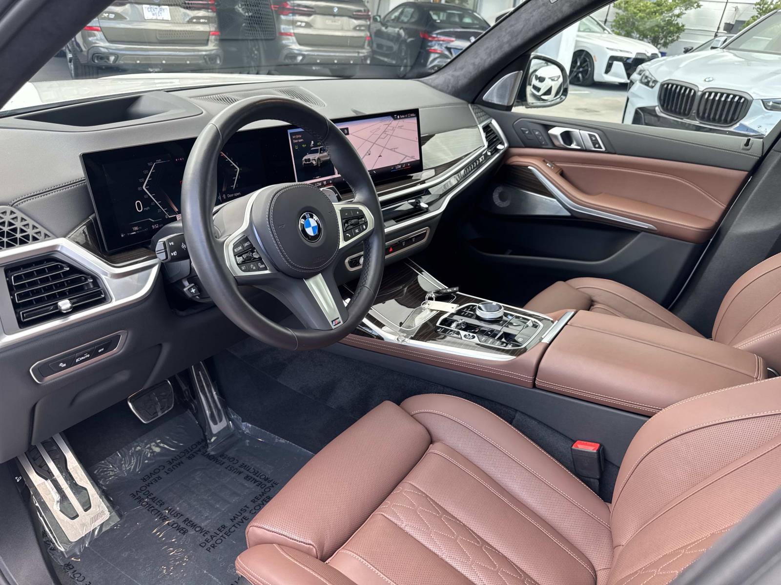 Used 2024 BMW X7 xDrive40i AWD/4WD image 21