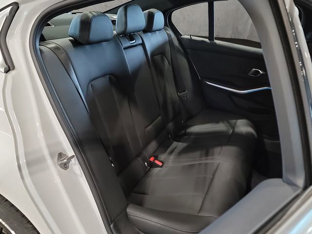 Used 2025 BMW 330i xDrive Sedan image 21
