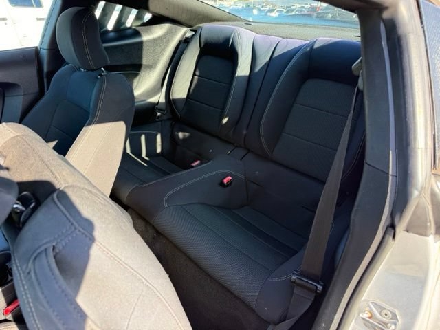 Used 2016 Ford Mustang Coupe RWD image 11