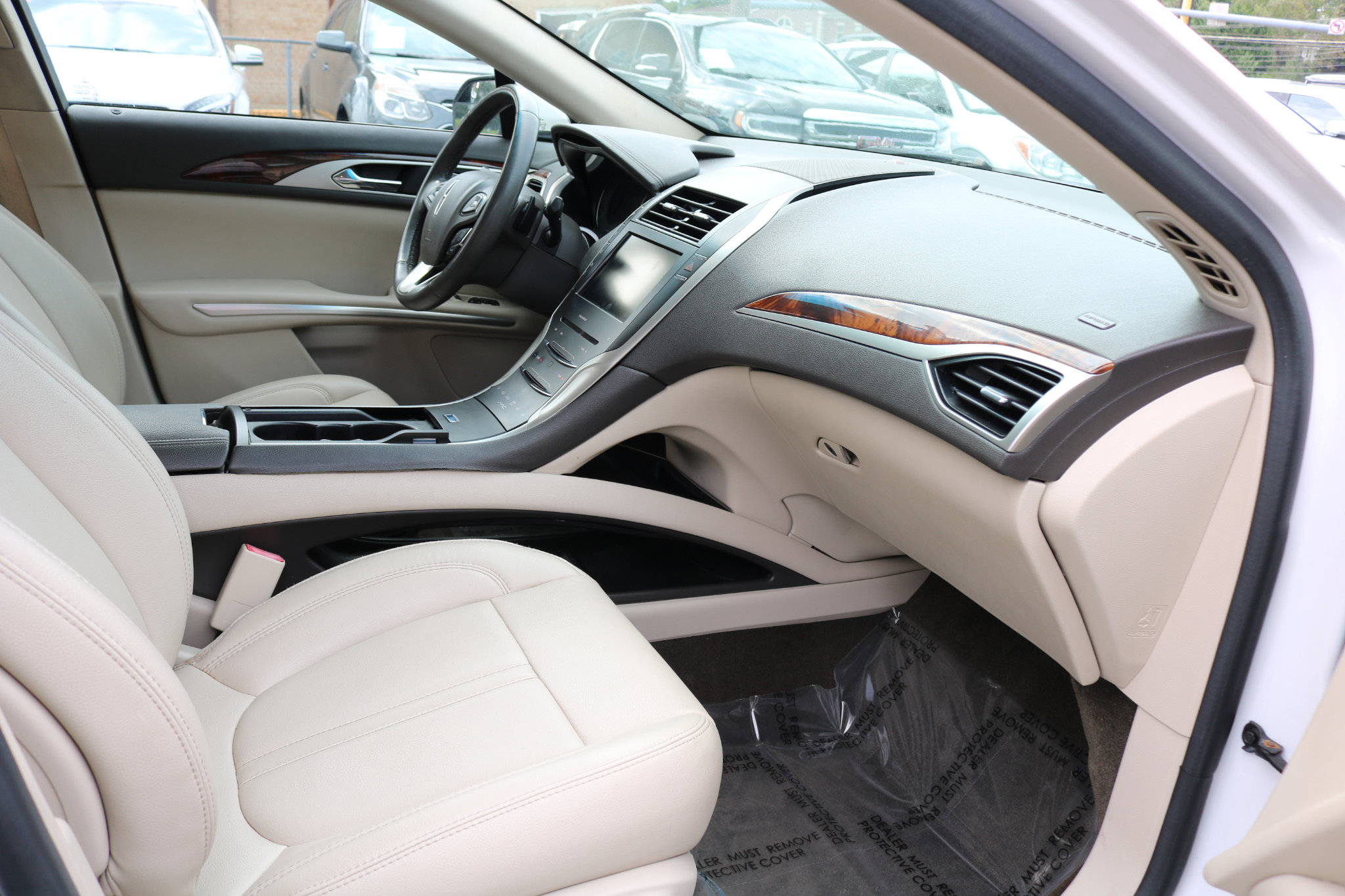 Used 2016 Lincoln MKZ image 42