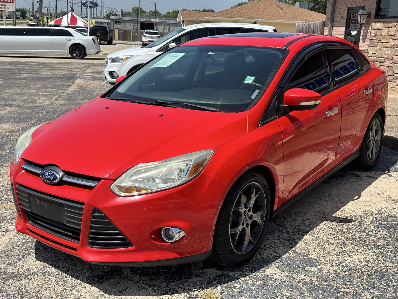 Used 2014 Ford Focus SE w/ Equipment Group 201A FWD image 5
