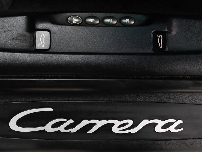 Used 2001 Porsche 911 Carrera image 22