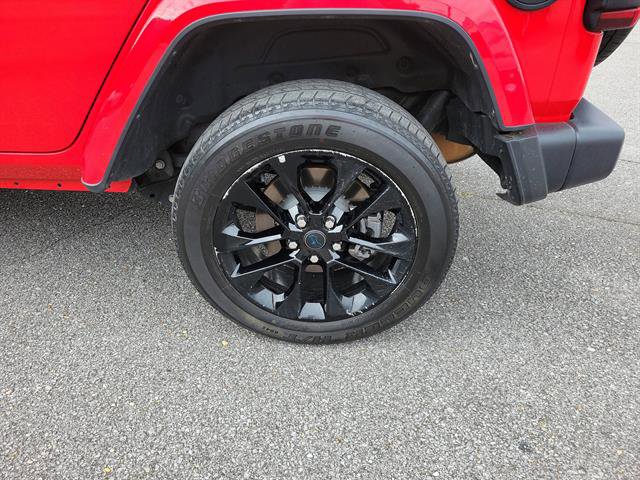 Used 2024 Jeep Wrangler Unlimited Sahara image 30