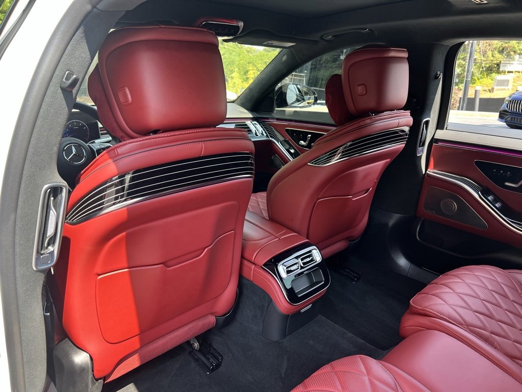 Used 2023 Mercedes-Benz S 580 4MATIC Sedan w/ AMG Line image 27